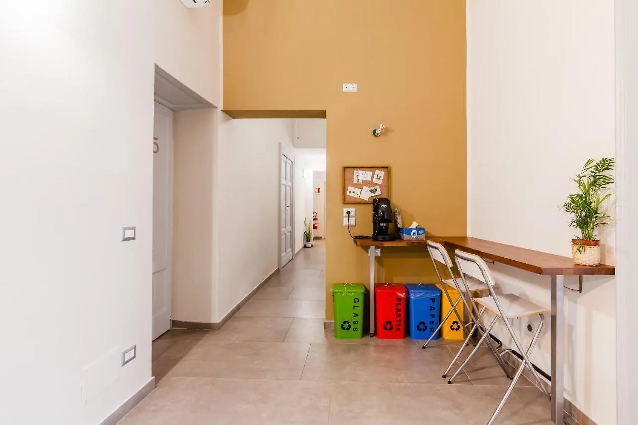 Hotel Monteoliveto 33 Nápoles Italia